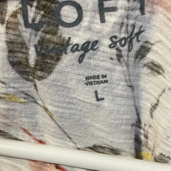 🌸 LOFT Floral Ruffle Sleeve Blouse - Vintage Soft Cotton Top - Size L - Picture 4 of 6